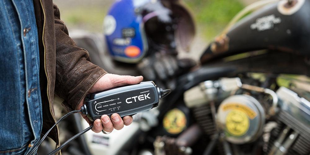 CTEK CT5 POWERSPORT 12V - 2.3A Lead Acid and Lithium Charger
