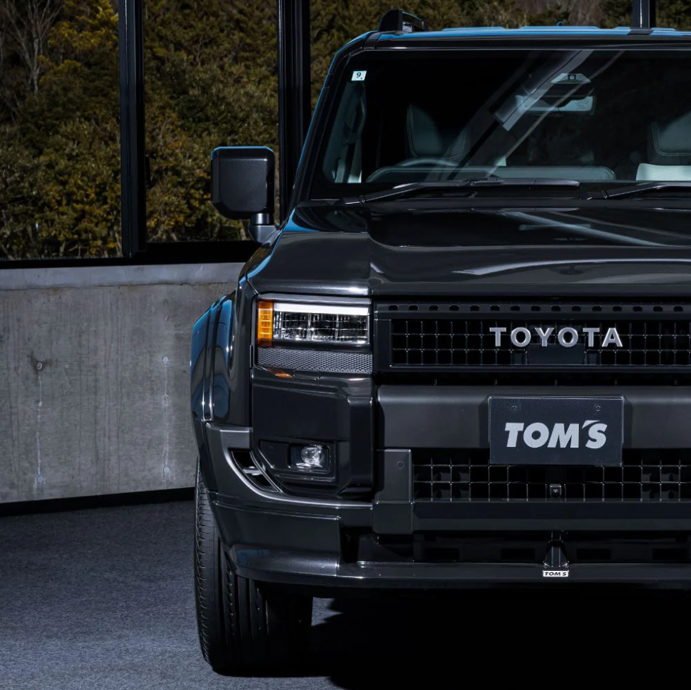 TOM'S Racing Overfender Toyota Land Cruiser 250 EU