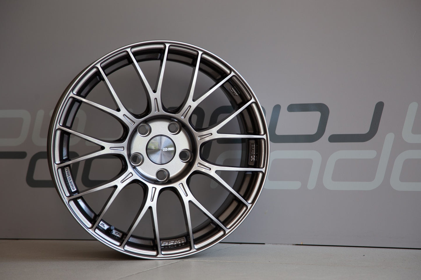 "STOCK FINDS" ENKEI PFM1 17x7.5 ET48 5x112